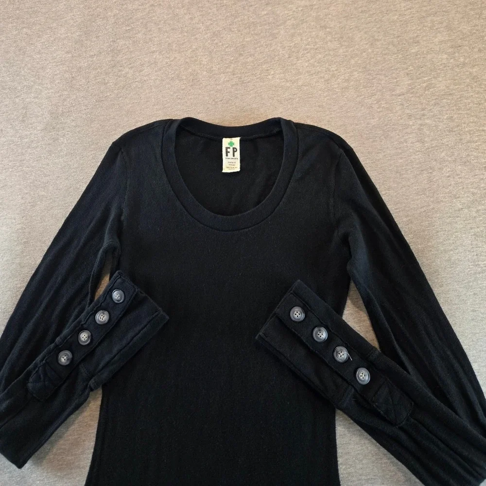 Free People Motor Cuff Thermal Shirt Womens Small Black Button Long Sleeve Scoop